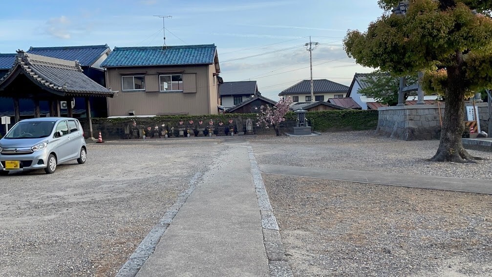 安徳寺 駐車場