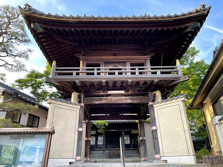 光照寺　山門