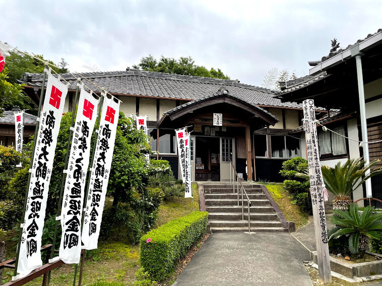 誓海寺　境内