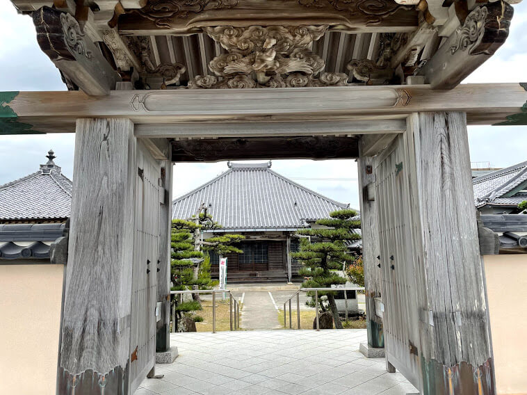 西方寺　山門