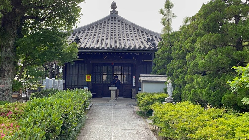 長寿寺 弘法堂