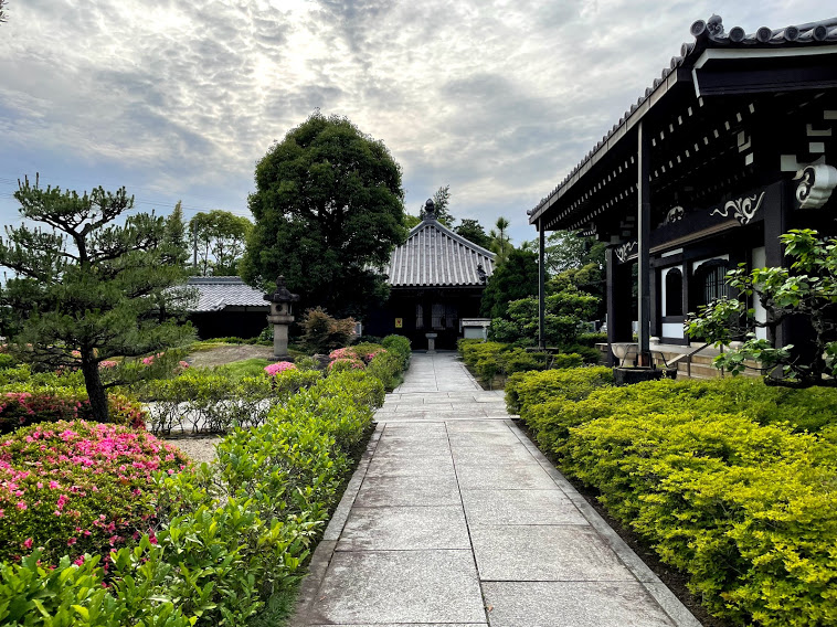 長寿寺 境内